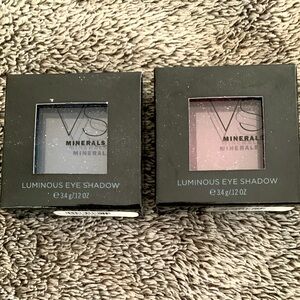 NIB Victoria’s Secret VS Minerals Luminous eye shadow (smolder & divine) vintage